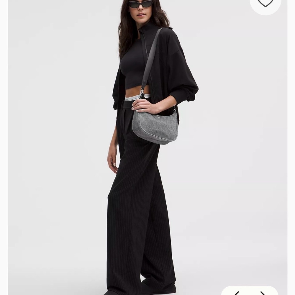 NWT Lululemon Athletica Metallic Gray Shoulder Bag - Picture 2 of 4